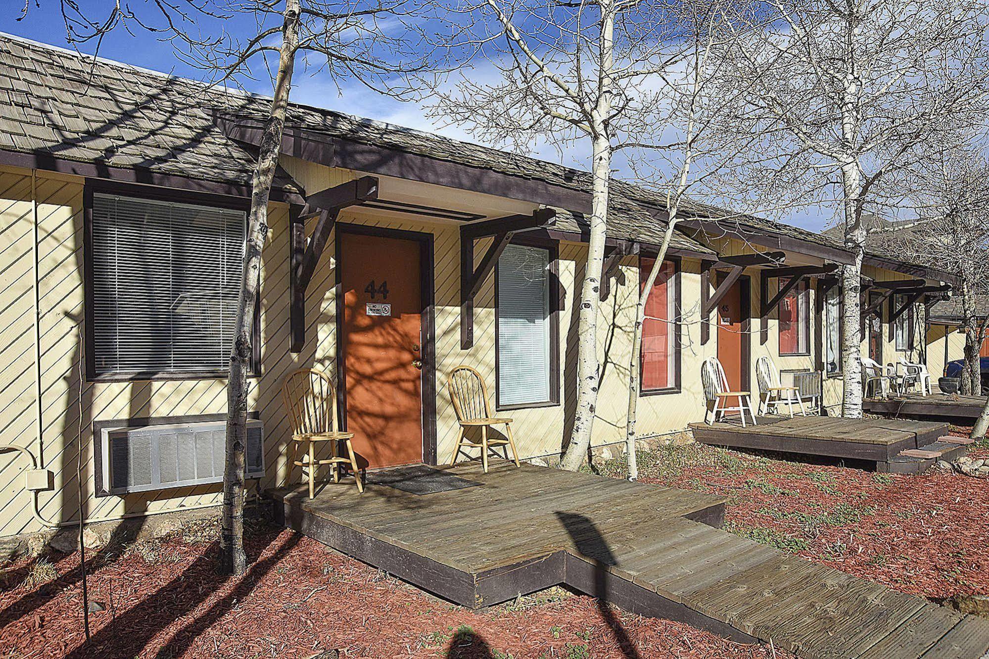 H&H Motor Lodge Idaho Springs Ngoại thất bức ảnh